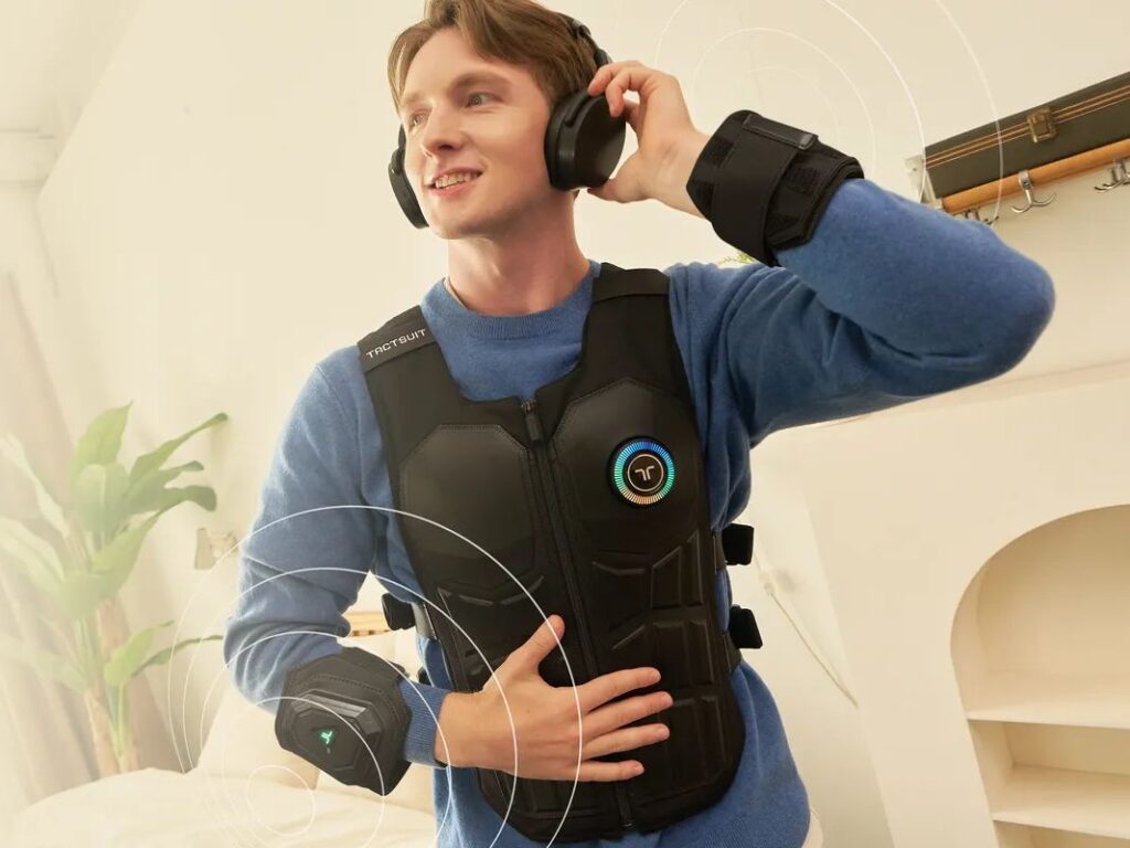bHaptics TactSleeve